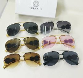 Picture of Versace Sunglasses _SKUfw52150384fw